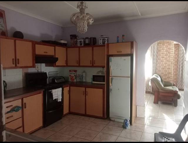 3 BEDROOM HOUSE FOR SALE IN ST WENDOLINS RIDGE